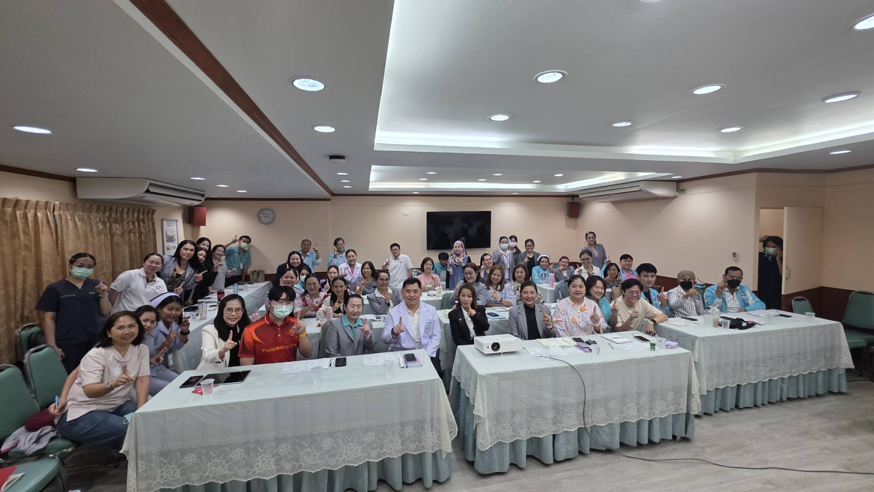 The AIDET Plus PEH Communications For Practice in Modern Healthcare LV5